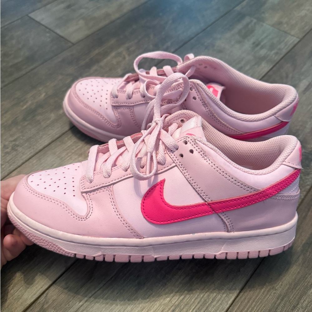 Nike Dunk Low Triple Pink big kids 7